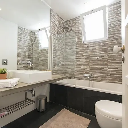 Infante Santo Apartamento Lisboa